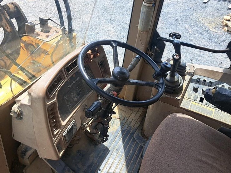 2002-deere-tc54h-image-16