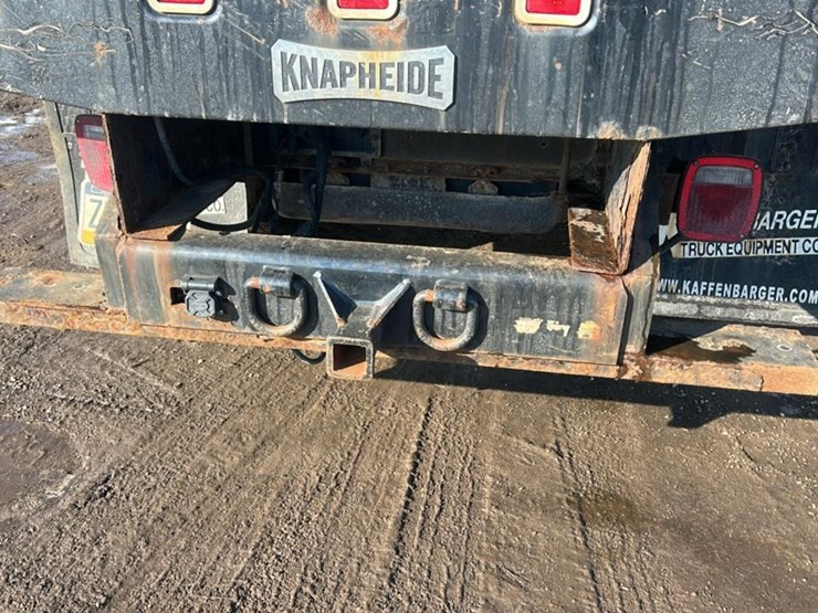 2017-chevrolet-silverado-3500hd-image-29