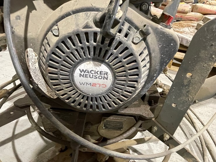 #5023-•-wacker-neuson-gt36-power-trowel-image-13