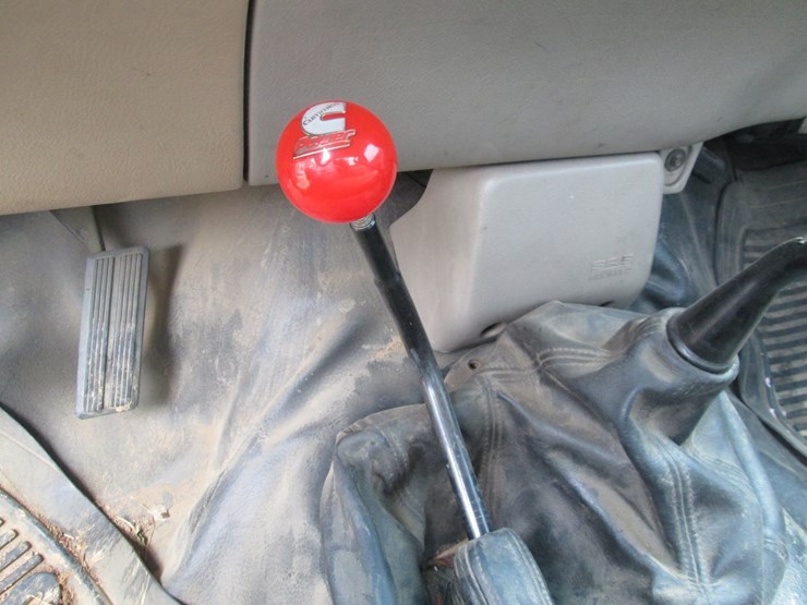 1996-dodge-3500-image-39