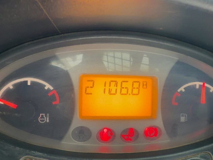 2013-bobcat-t650-image-25