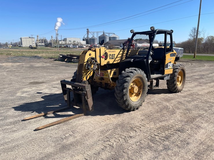 caterpillar-th350b-image-1