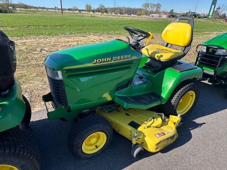 john-deere-345-image-1