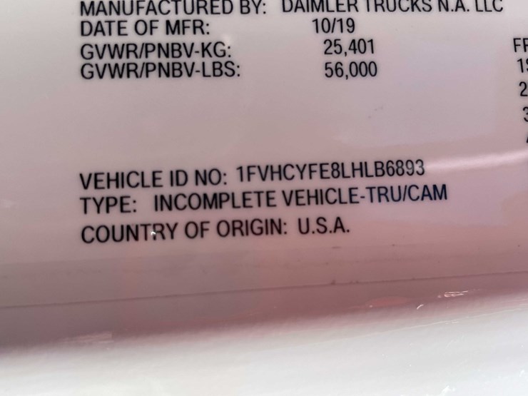 2020-freightliner-m2-106-image-54