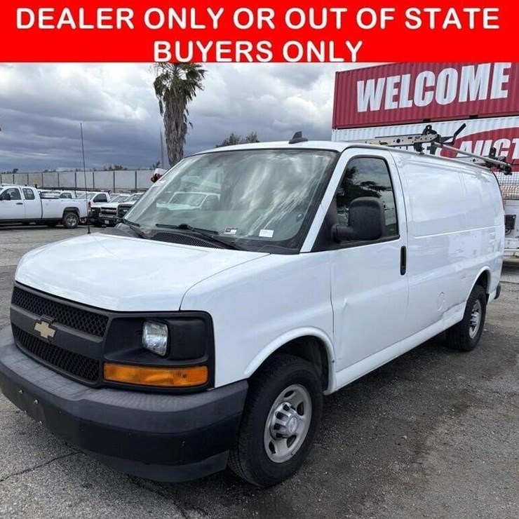 2017 CHEVROLET EXPRESS 2500