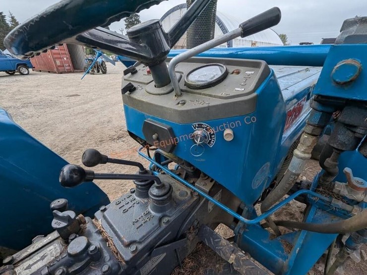 mitsubishi-d2350-image-19