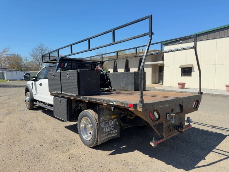 2017-ford-f550-xlt-image-3