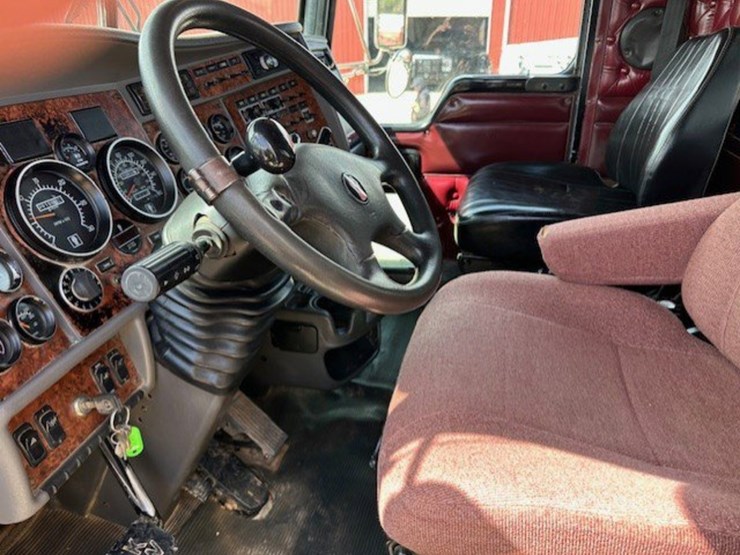 2006-kenworth-c500b-image-8