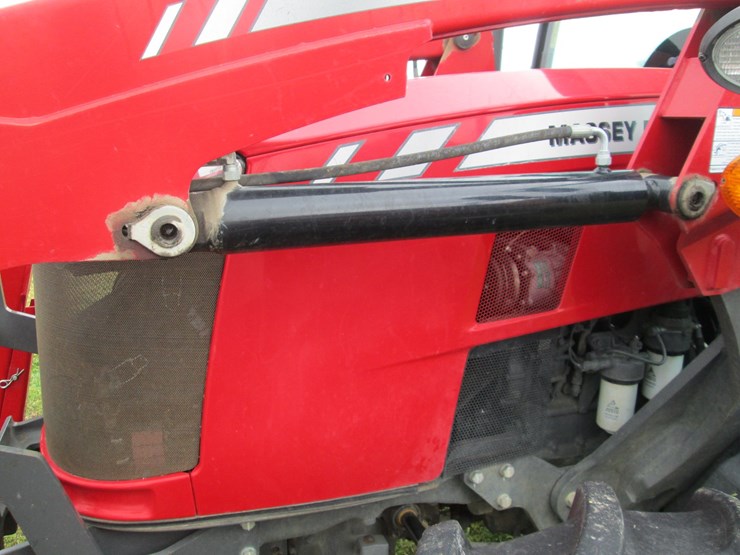 2018-massey-ferguson-4709-image-20