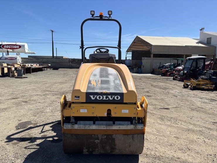 2018-volvo-dd25b-image-6