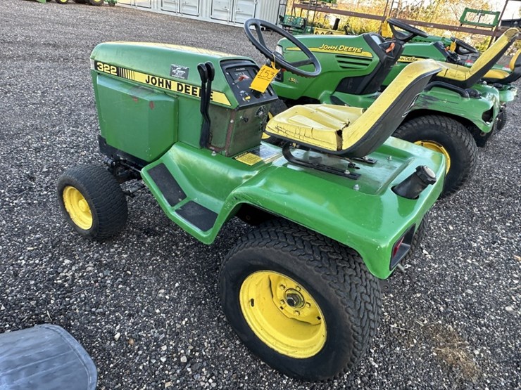 john-deere-322-image-2