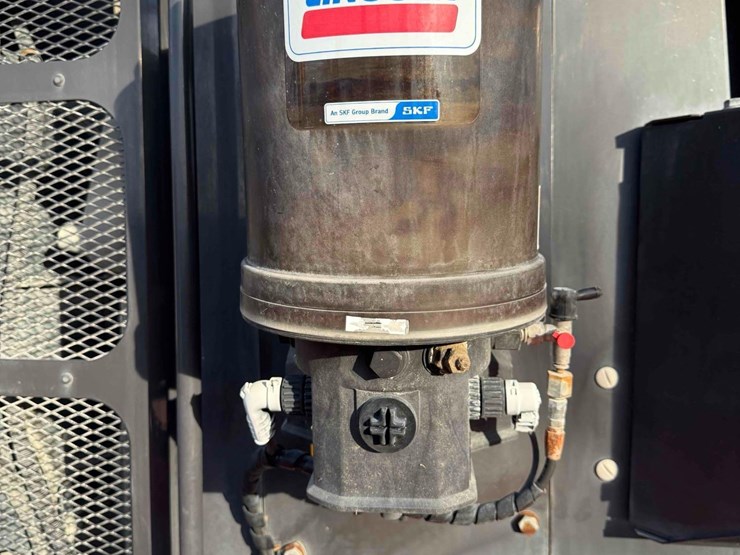 2018-hitachi-zw310-6-image-10