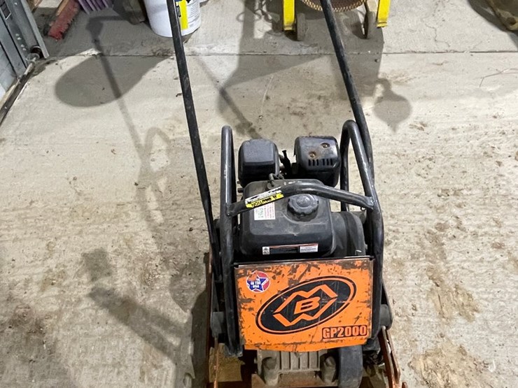 #5013-•-mbw-gp2000-gas-powered-plate-compactor-image-5