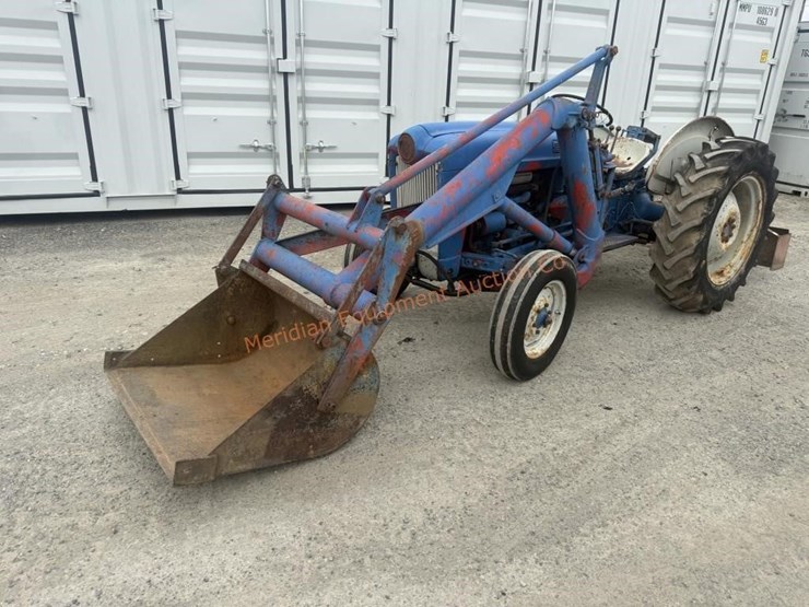 1960-ford-600-image-10