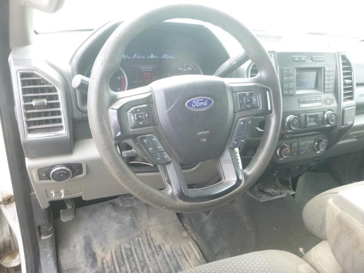 2017-ford-f450-image-16