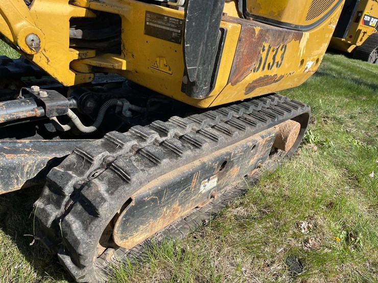 #7149-•-caterpillar-300.9v-mini-excavator-image-18