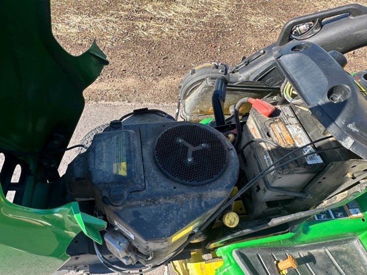 john-deere-x530-image-12