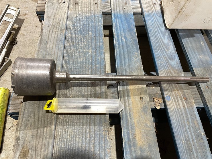 #5038-•-dewalt-4"-x-22"-core-bit-image-3