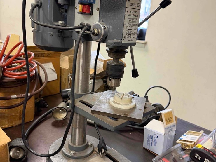 champion-5-speed-drill-press-image-3