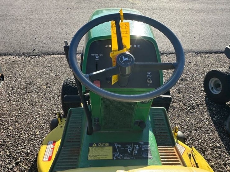 john-deere-116-image-9