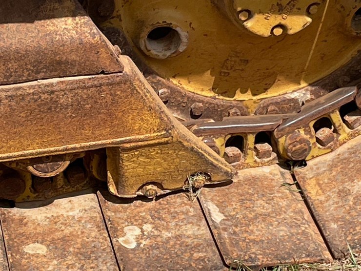 caterpillar-d3c-lgp-image-16