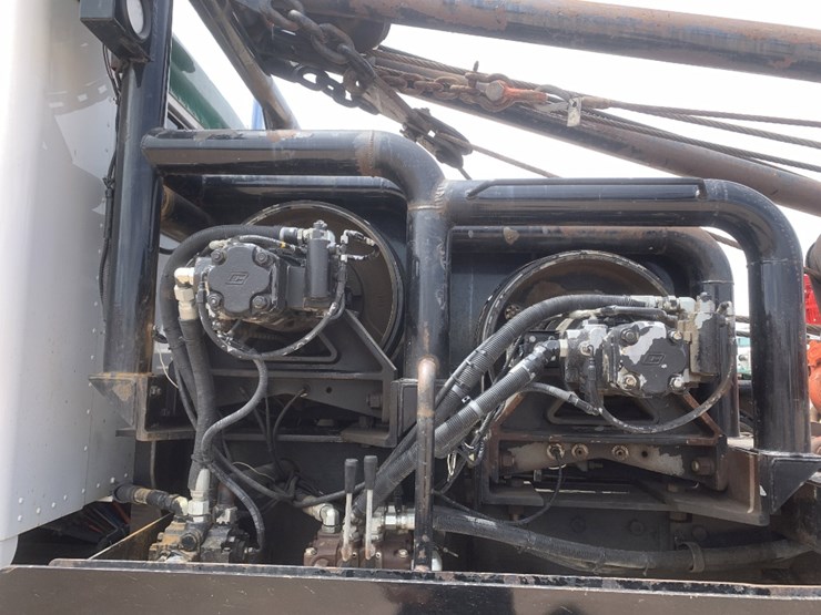 2013-kenworth-t800-image-11