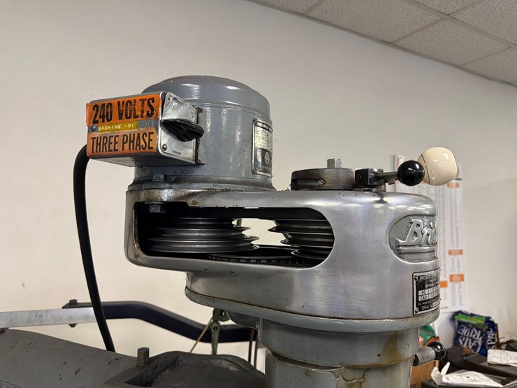 bridgeport-j-head-vertical-milling-machine-image-11