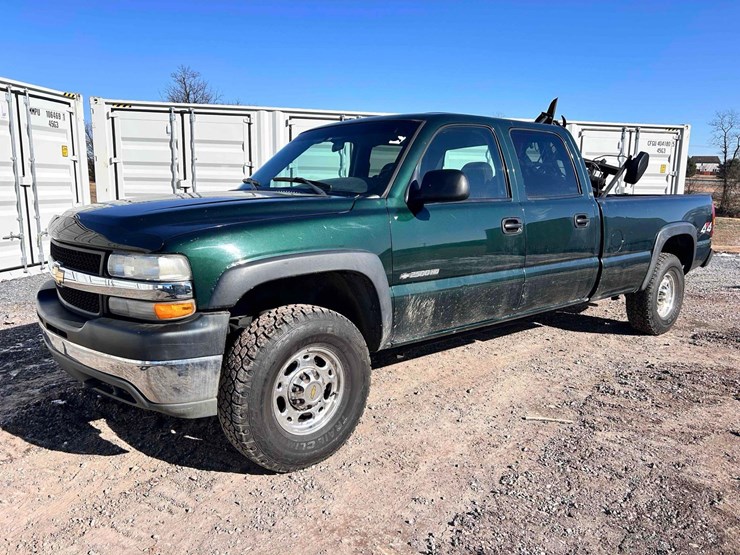 2002-chevrolet-2500hd-image-1