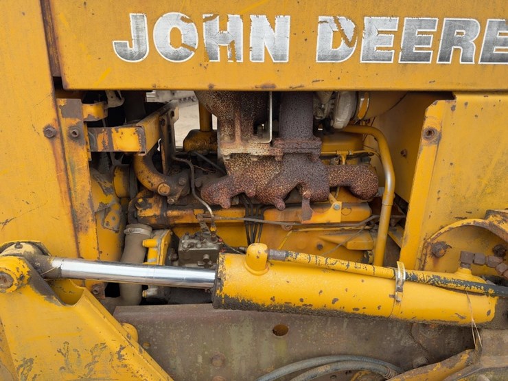 1984-deere-450d-image-13