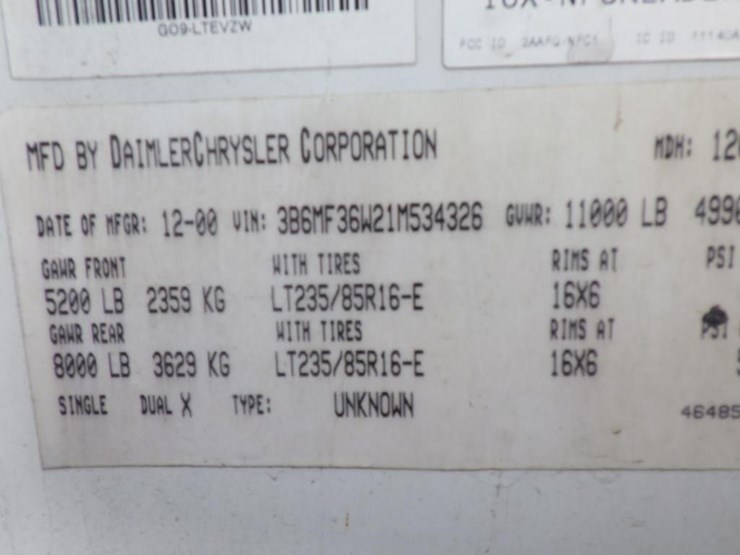 2001-dodge-ram-3500-image-17