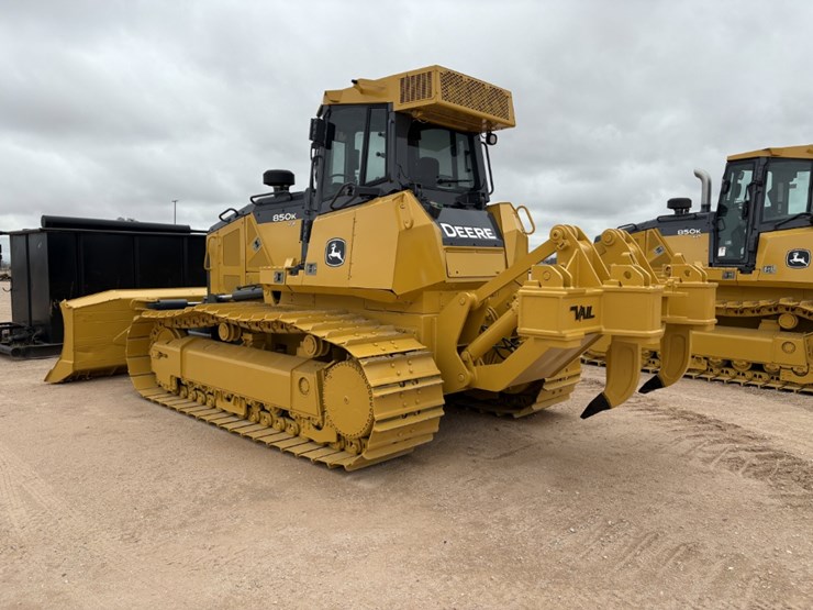 2016-deere-850k-lgp-image-4