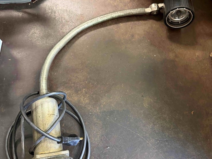 lamps-&-lights-w/-hose-clamps-image-4