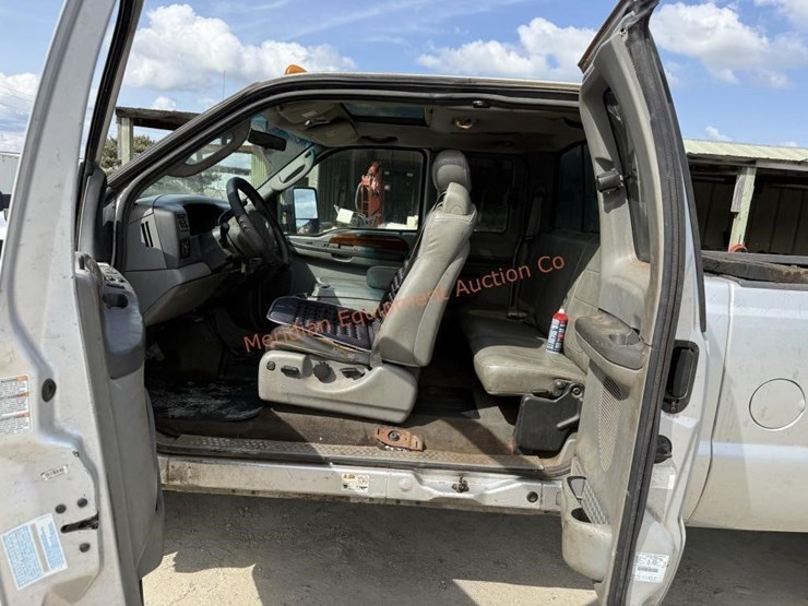 2004-ford-f450-lariat-image-29