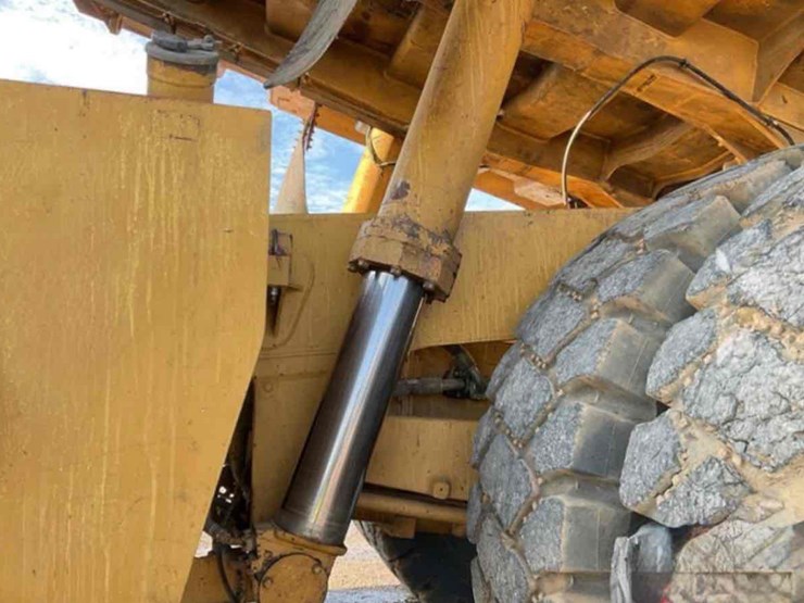 2008-caterpillar-773f-image-24