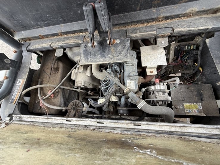 club-car-carryall-1700-image-15