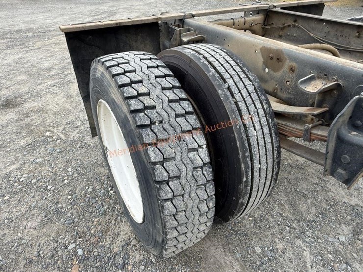 1985-ford-f600-image-19