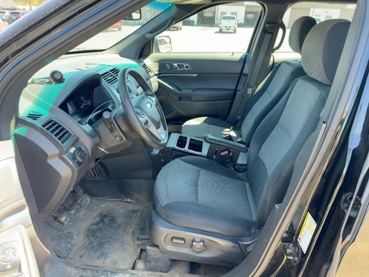 2014-ford-explorer-police-interceptor-image-17