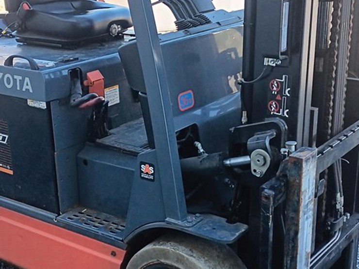 toyota-8fbcu32-image-12