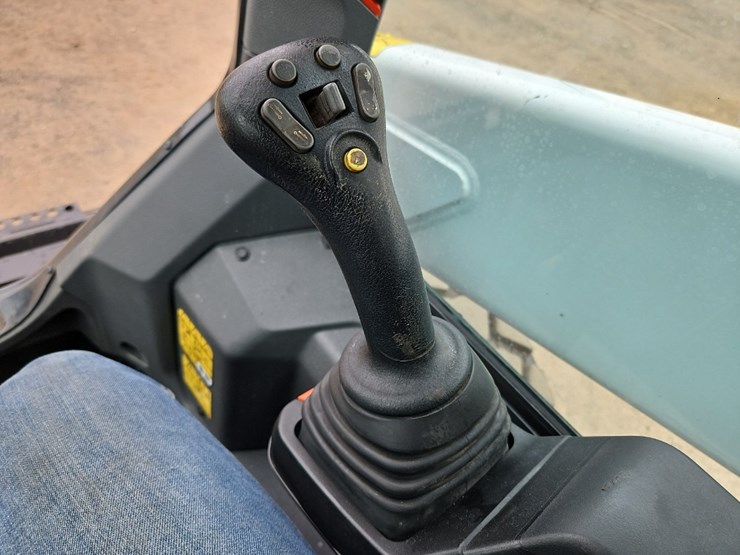 2023-bobcat-s76-image-22