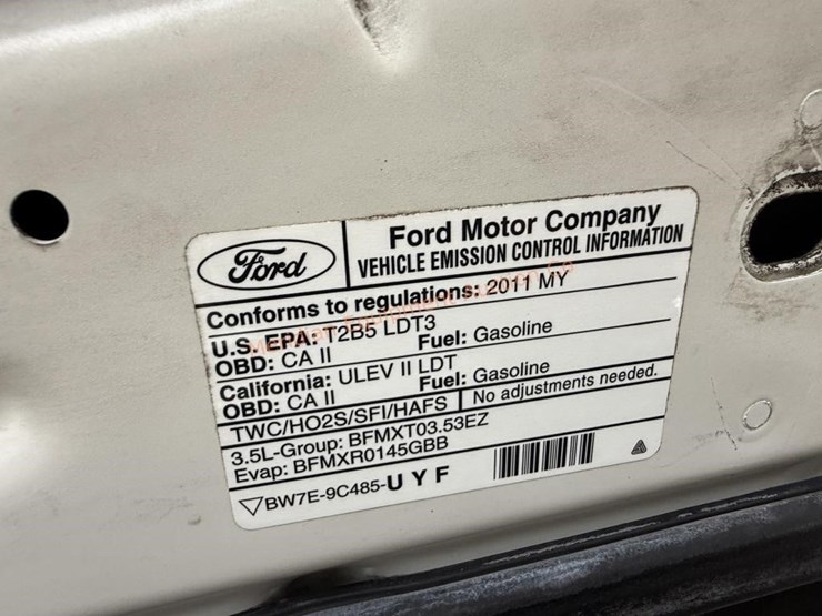 ford-explorer-limited-image-30