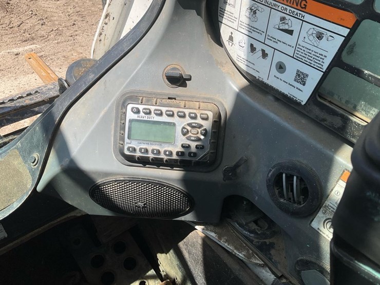 2021-bobcat-t870-image-67