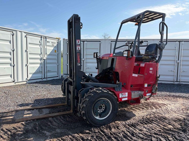 2018-moffett-m8-55.4-image-1