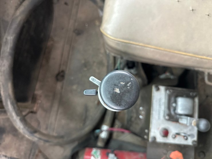 1983-mack-dm686s-image-25