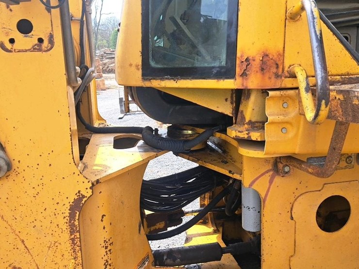 2002-deere-tc54h-image-24