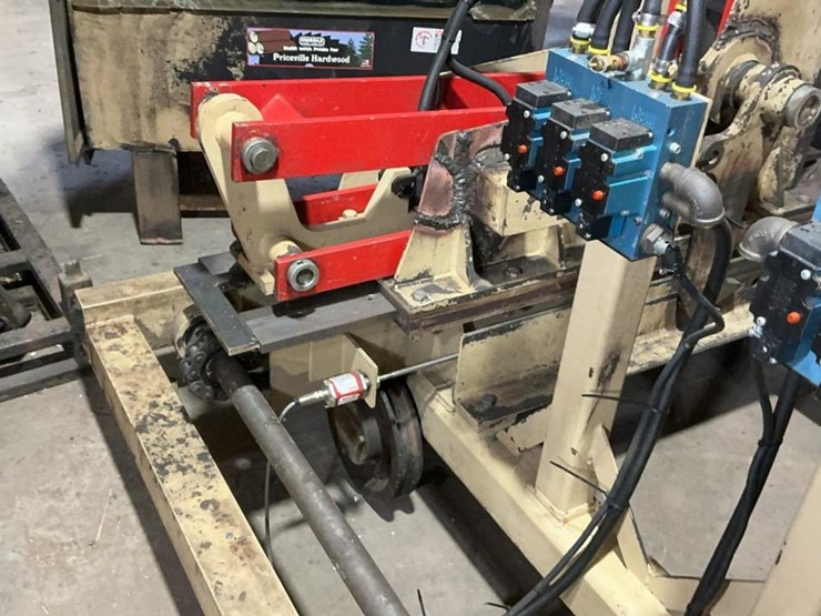 #149-•-2017-hurdle-magnum-lt-carriage-image-32