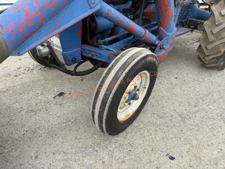 1960-ford-600-image-12