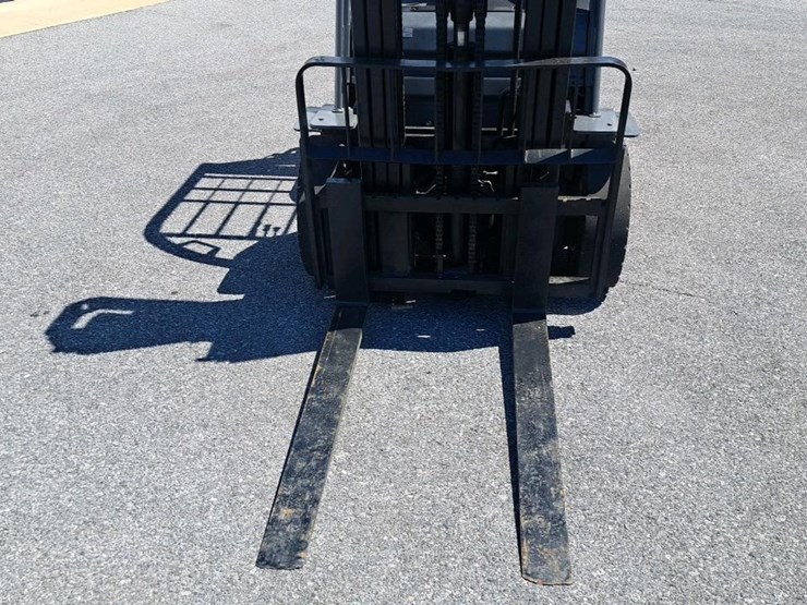 2020-toyota-8fgu25-image-28