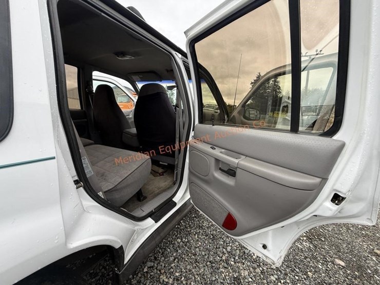 1995-ford-explorer-xlt-image-28