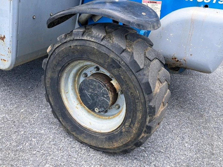 2012-genie-gth5519-image-34