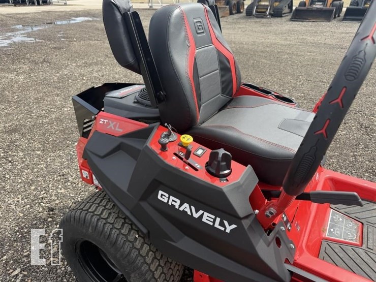 2023-gravely-zt-xl-48-image-12
